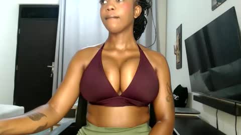 Snapshot of horny_princcess chatting on 05-19-26, 03:02 horny_princcess online show from 05-19-26, 03:02