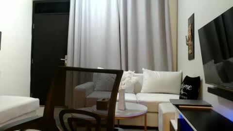 Snapshot of horny_princcess chatting on 05-24-26, 04:01 horny_princcess online show from 05-24-26, 04:01