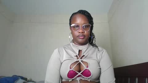 Snapshot of horny_sexxy_babe chatting on 02-14-26, 12:57 Lucy online show from 02-14-26, 12:57