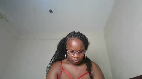 Snapshot of horny_sexxy_babe chatting on 02-18-26, 12:12 Lucy online show from 02-18-26, 12:12