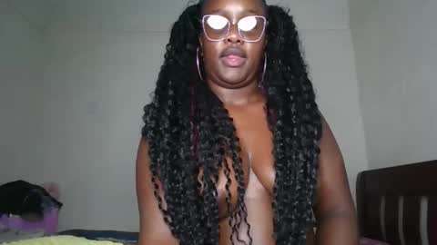 Snapshot of horny_sexxy_babe chatting on 03-01-26, 12:12 Lucy online show from 03-01-26, 12:12