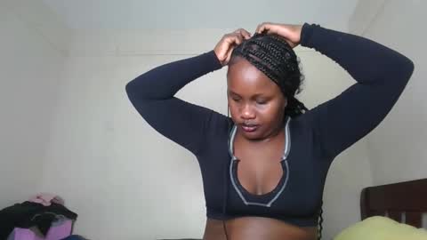 Snapshot of horny_sexxy_babe chatting on 03-02-26, 01:18 Lucy online show from 03-02-26, 01:18