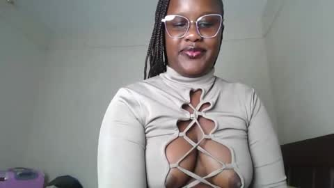 Snapshot of horny_sexxy_babe chatting on 03-07-26, 01:19 Lucy online show from 03-07-26, 01:19