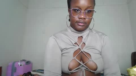 Snapshot of horny_sexxy_babe chatting on 03-17-26, 12:41 Lucy online show from 03-17-26, 12:41