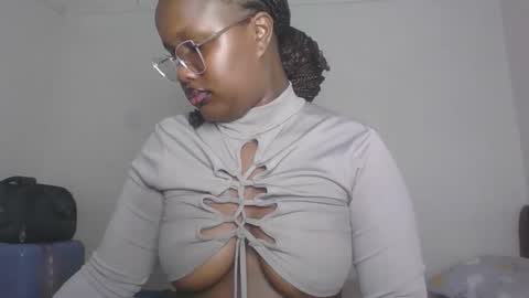 Snapshot of horny_sexxy_babe chatting on 03-29-26, 12:38 Lucy online show from 03-29-26, 12:38