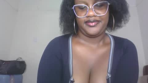 Snapshot of horny_sexxy_babe chatting on 03-31-26, 02:17 Lucy online show from 03-31-26, 02:17