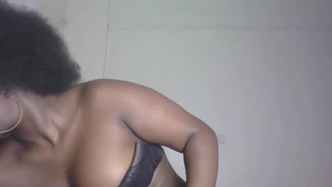 Snapshot of horny_sexxy_babe chatting on 04-05-26, 02:47 Lucy online show from 04-05-26, 02:47