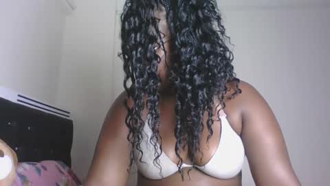 Snapshot of horny_sexxy_babe chatting on 04-15-26, 02:24 Lucy online show from 04-15-26, 02:24