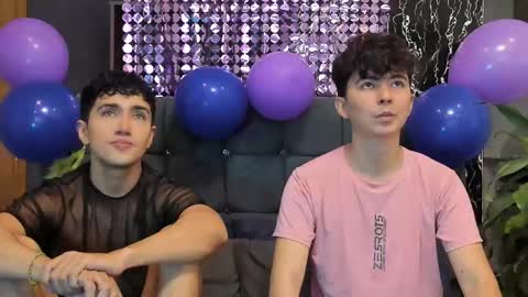 Alex and Camilo online show from 02-23-25, 09:59