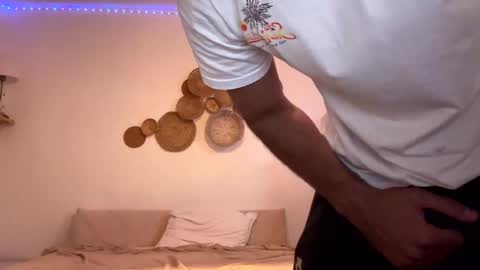 Snapshot of hornyasfuckk33 chatting on 10-29-25, 11:34 hornyasfuckk33 online show from 10-29-25, 11:34