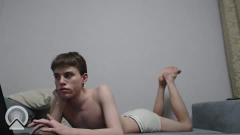 Snapshot of hornybadbunny chatting on 12-20-24, 05:18 Tony online show from 12-20-24, 05:18