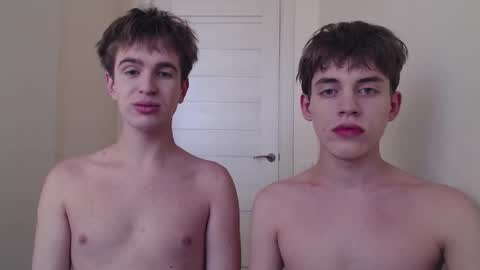 Snapshot of hornybadbunny chatting on 10-13-25, 04:23 Tony online show from 10-13-25, 04:23