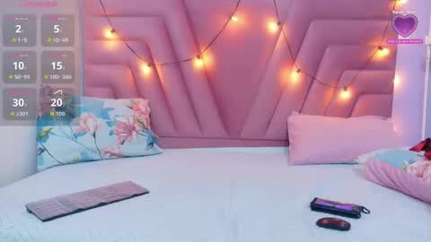 Khloe  online show from 03-06-26, 12:23