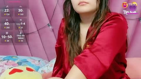 Khloe  online show from 04-03-26, 12:14