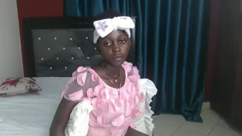 Bella online show from 12-18-24, 12:10