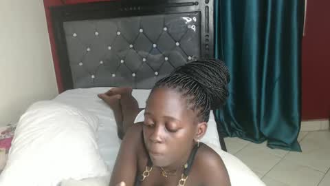 Bella online show from 03-10-25, 12:18