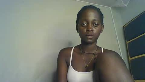 Bella online show from 10-28-25, 11:14