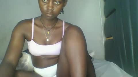 Bella online show from 04-18-26, 07:01