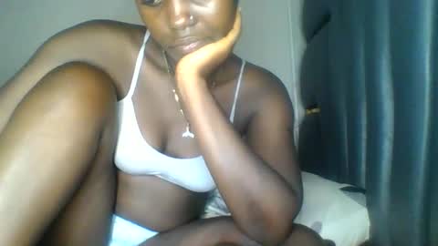 Snapshot of hornybella84 chatting on 05-31-26, 07:26 Bella online show from 05-31-26, 07:26