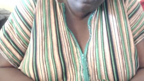 Snapshot of hornybigtitts chatting on 12-09-24, 12:40 monica zain online show from 12-09-24, 12:40