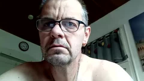 Snapshot of hornycum71 chatting on 07-25-26, 06:22 Thorsten online show from 07-25-26, 06:22