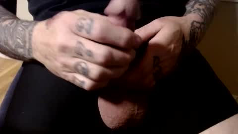 Snapshot of hornyhumpers chatting on 04-21-26, 05:03 Hornyhumper online show from 04-21-26, 05:03
