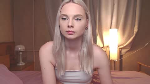 Nikki online show from 02-04-25, 01:59