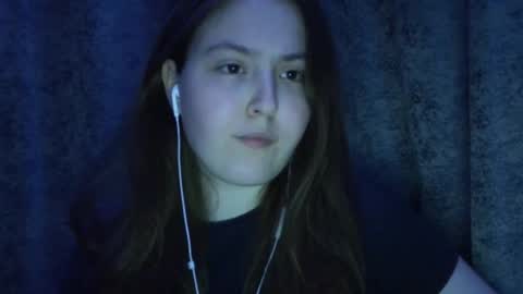Snapshot of hornyluvv chatting on 05-30-26, 09:12 Luvv online show from 05-30-26, 09:12