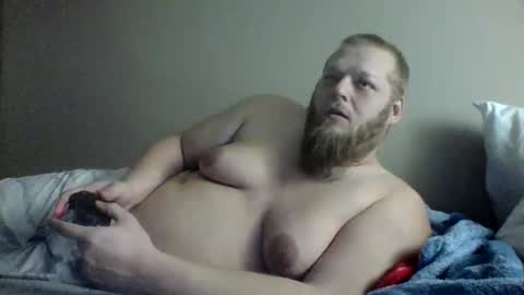 Snapshot of hornynccascade chatting on 12-17-25, 04:18 hornynccascade online show from 12-17-25, 04:18