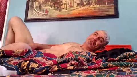 Snapshot of hornysaint310 chatting on 09-08-25, 11:37 hornysaint310 online show from 09-08-25, 11:37