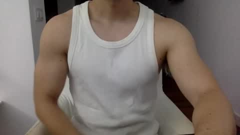 Snapshot of hornyspaniard93 chatting on 06-10-26, 10:08 hornyspaniard93 online show from 06-10-26, 10:08