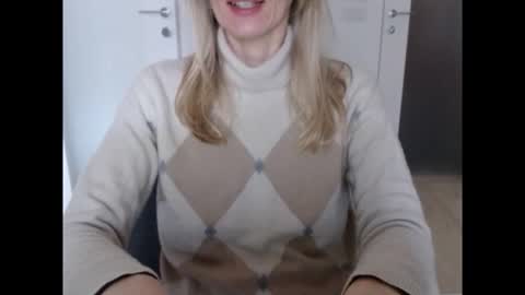 Hornyssima online show from 01-10-26, 09:44