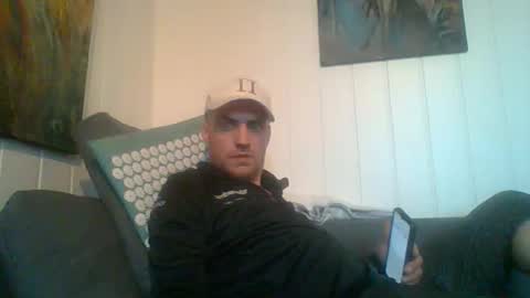 Snapshot of hornyvikingoe chatting on 02-02-25, 02:24 hornyvikingoe online show from 02-02-25, 02:24