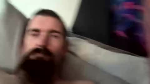 Snapshot of hornyweasle chatting on 12-18-25, 09:43 RandeeH online show from 12-18-25, 09:43