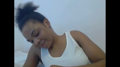 Snapshot of hornyxbum chatting on 03-11-25, 10:40 hornyxbum online show from 03-11-25, 10:40