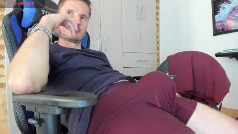 Snapshot of horse_man2 chatting on 10-09-25, 08:40 horse_man2 online show from 10-09-25, 08:40