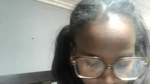 Hortansiaa online show from 06-12-26, 07:57