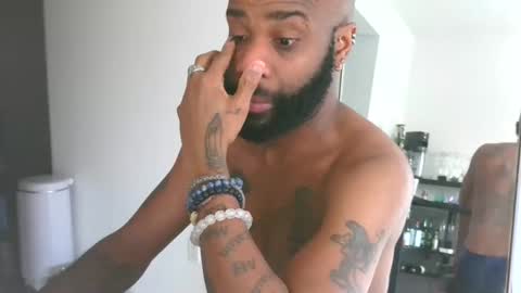 Horus00 online show from 01-23-25, 01:56