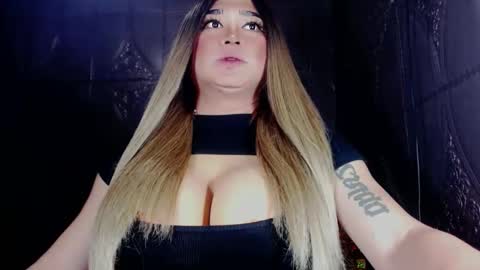 YOUR MAJESTY LUCY PEARL online show from 03-10-25, 12:26