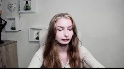 NINA online show from 10-16-25, 05:41