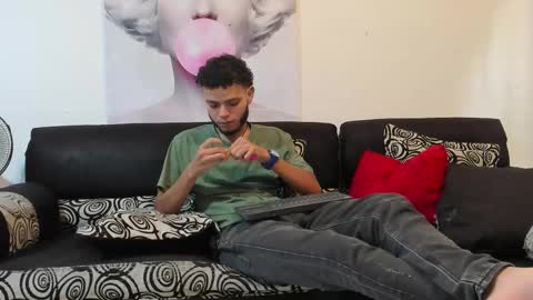 Snapshot of hot_bad_boy69 chatting on 12-18-25, 07:20 hot bad boy69 online show from 12-18-25, 07:20