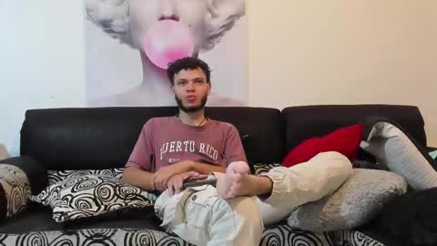 Snapshot of hot_bad_boy69 chatting on 12-22-25, 07:33 hot bad boy69 online show from 12-22-25, 07:33