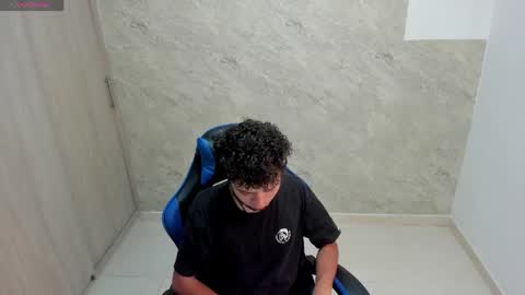 hot bad boy69 online show from 03-18-26, 07:39