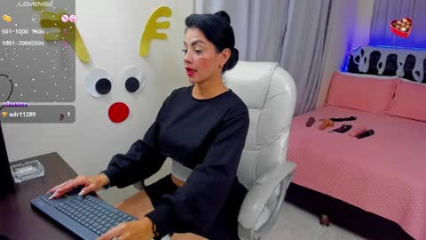 VALENTINA online show from 01-05-25, 03:11