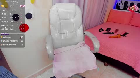 VALENTINA online show from 01-08-25, 01:41