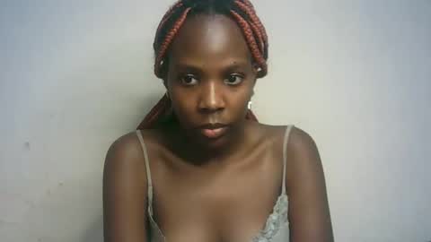 Snapshot of hot_berry2003 chatting on 01-26-25, 05:13 Millie online show from 01-26-25, 05:13