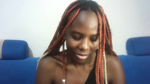 Snapshot of hot_berry2003 chatting on 02-01-25, 03:52 Millie online show from 02-01-25, 03:52