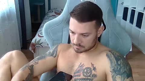 hot_cap_77 online show from 10-06-25, 01:19