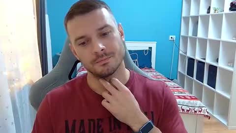 hot_cap_77 online show from 12-14-25, 03:28