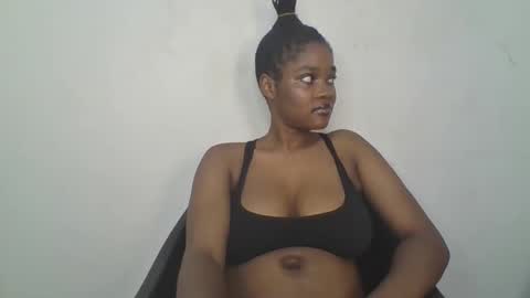 Zarah online show from 05-07-26, 10:37